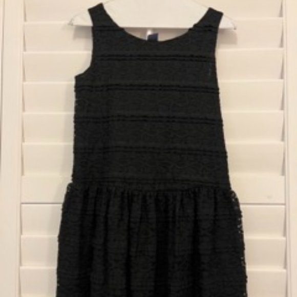 Black ruffled dress - Picture 1 of 3